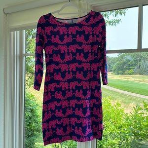 Lilly Pulitzer, size XS, a bright summer look in pink and navy!